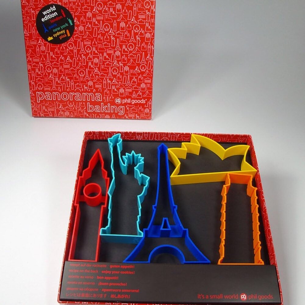 World Edition Cookie Cutter Set - RARE!  NEW -